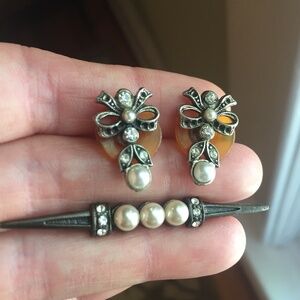 Vintage earrings & bar pin set